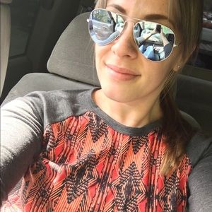 Meet your Posher, Marissa